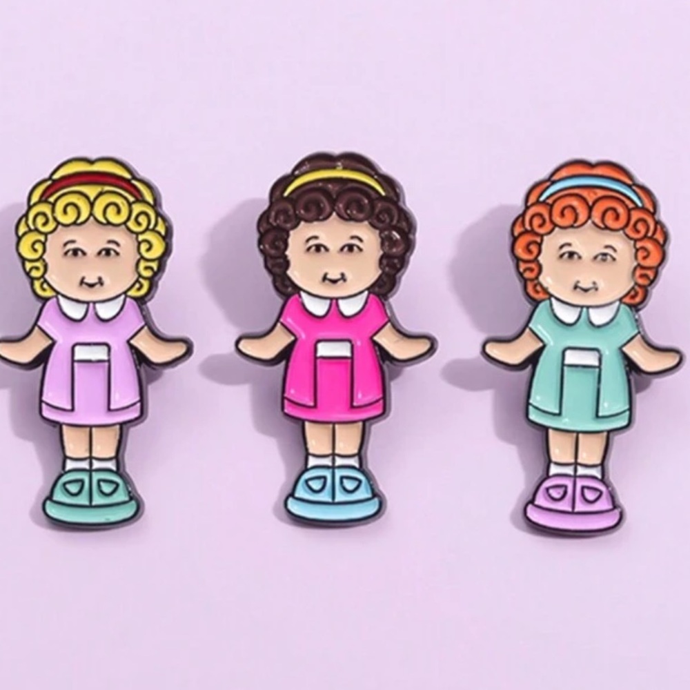 Blond Polly pocket enamel pin - Picture 4 of 5
